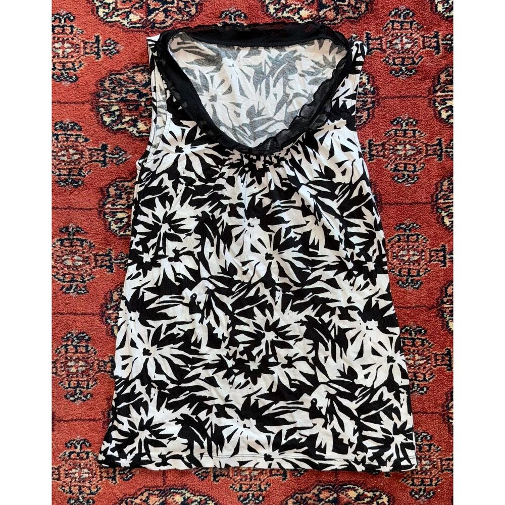 Ann Taylor LOFT M Black & White Floral Print Chiffon Ruffle Soft Cotton Tank
